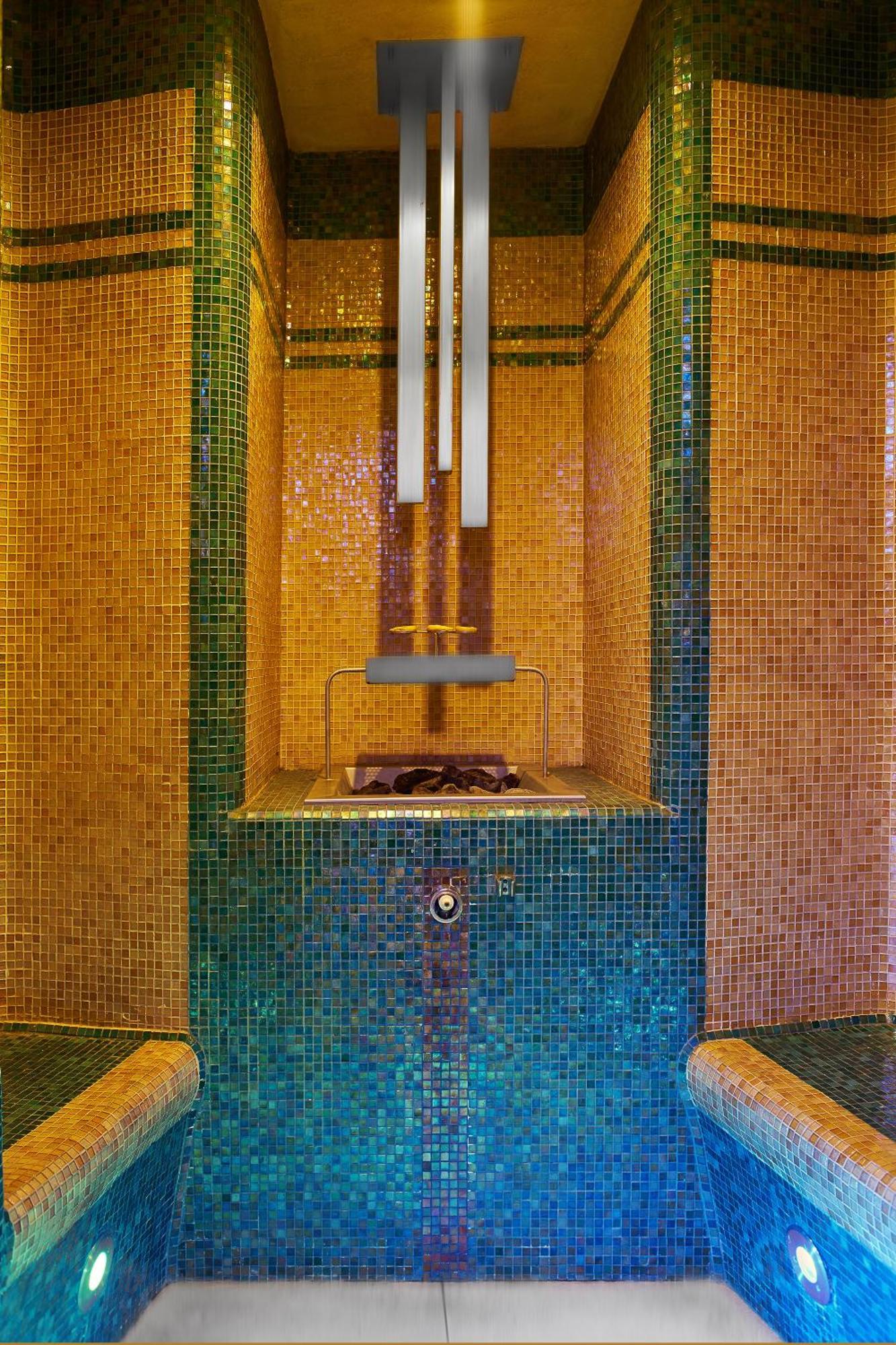 Retro Riverside Wellness Resort Карловы Вары Экстерьер фото A modern hand washing station